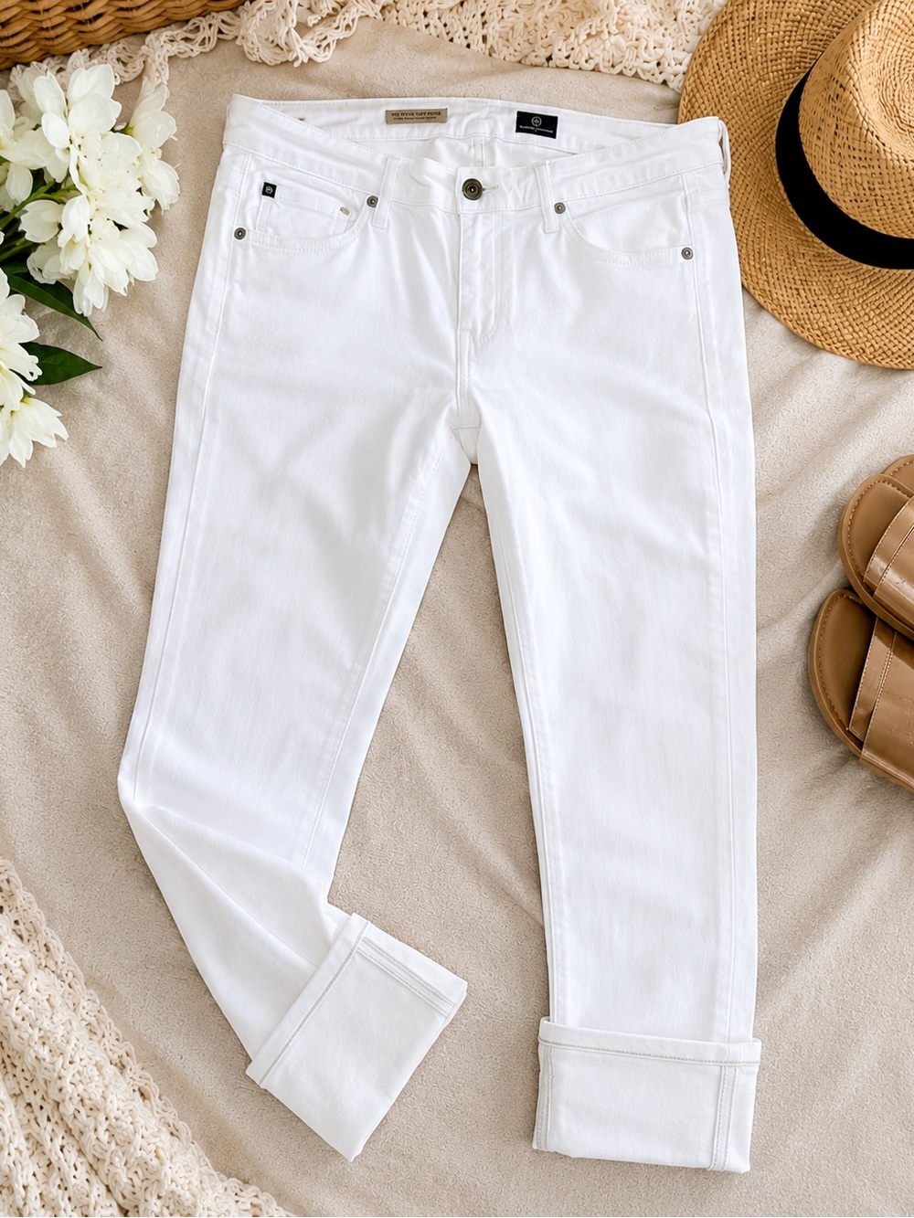 AG Adriano Goldschmied The Stevie Cuff Petite White Jeans Size 27P